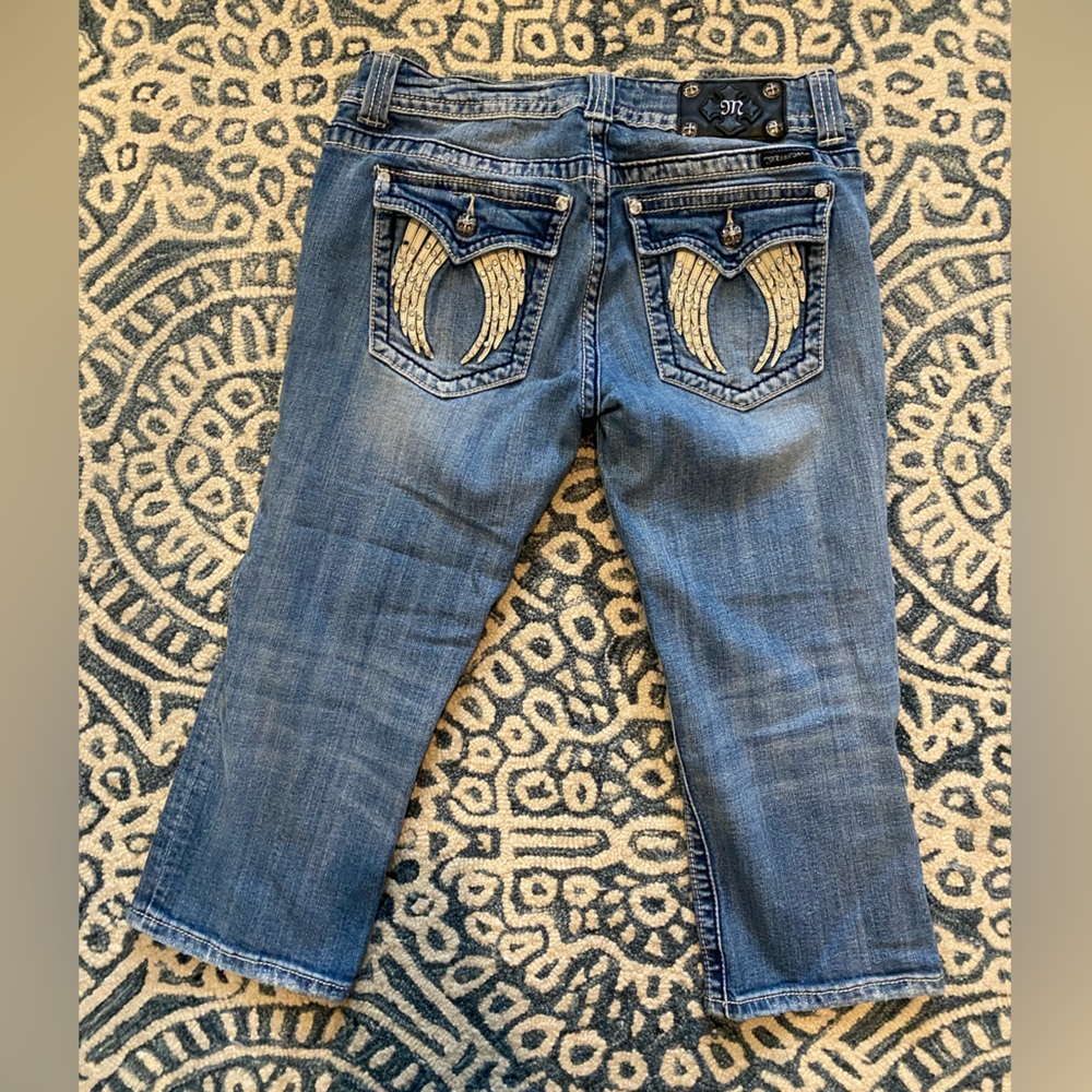 Miss Me size women’s 31 denim Capri blue jeans